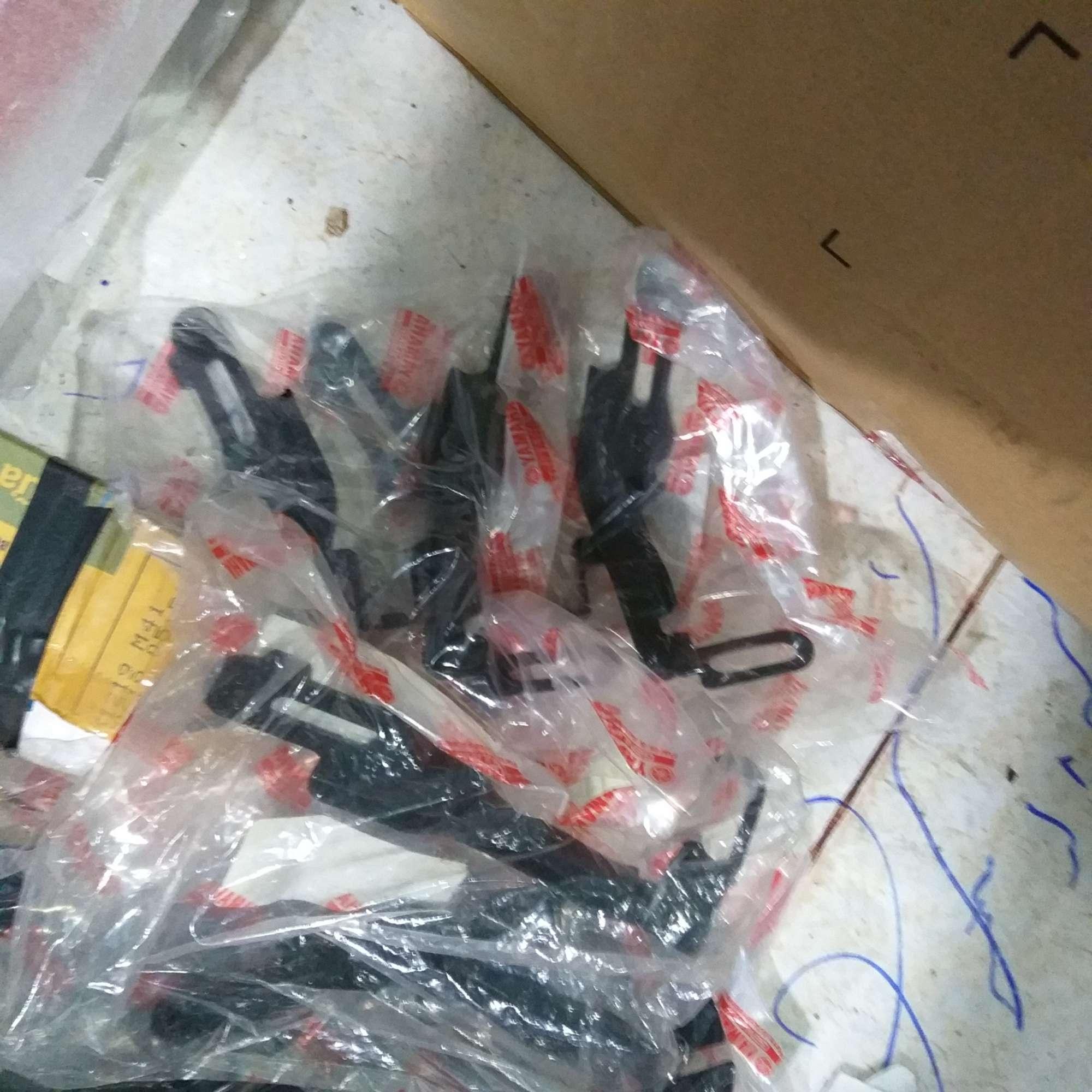 pát sắt đuôi exciter 150 đen
