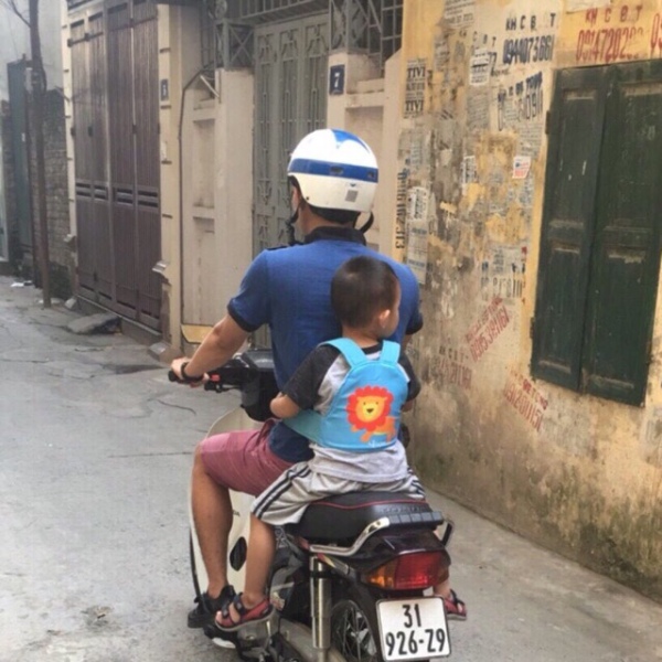 Đai đi xe máy dạng balo cho bé trai/ bé gái - Hàng Việt Nam 2020