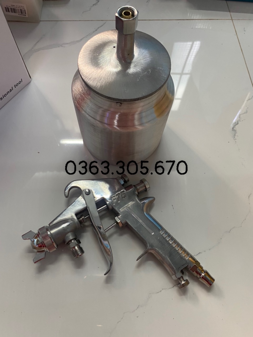 Súng phun sơn F75 bình dưới 800cc , đầu phun 1.8mm