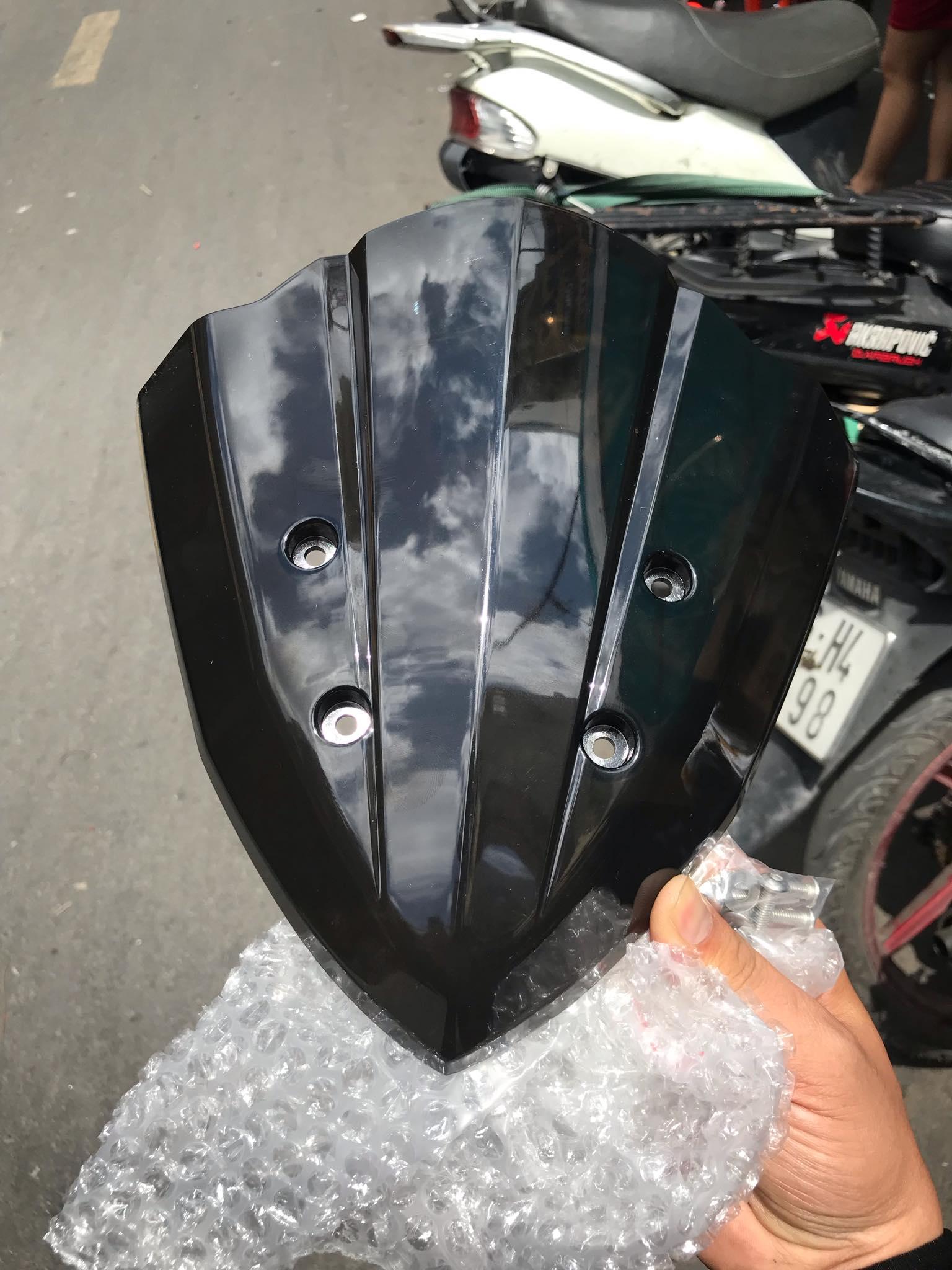 Mão 4 lỗ winner x 3 sọc
