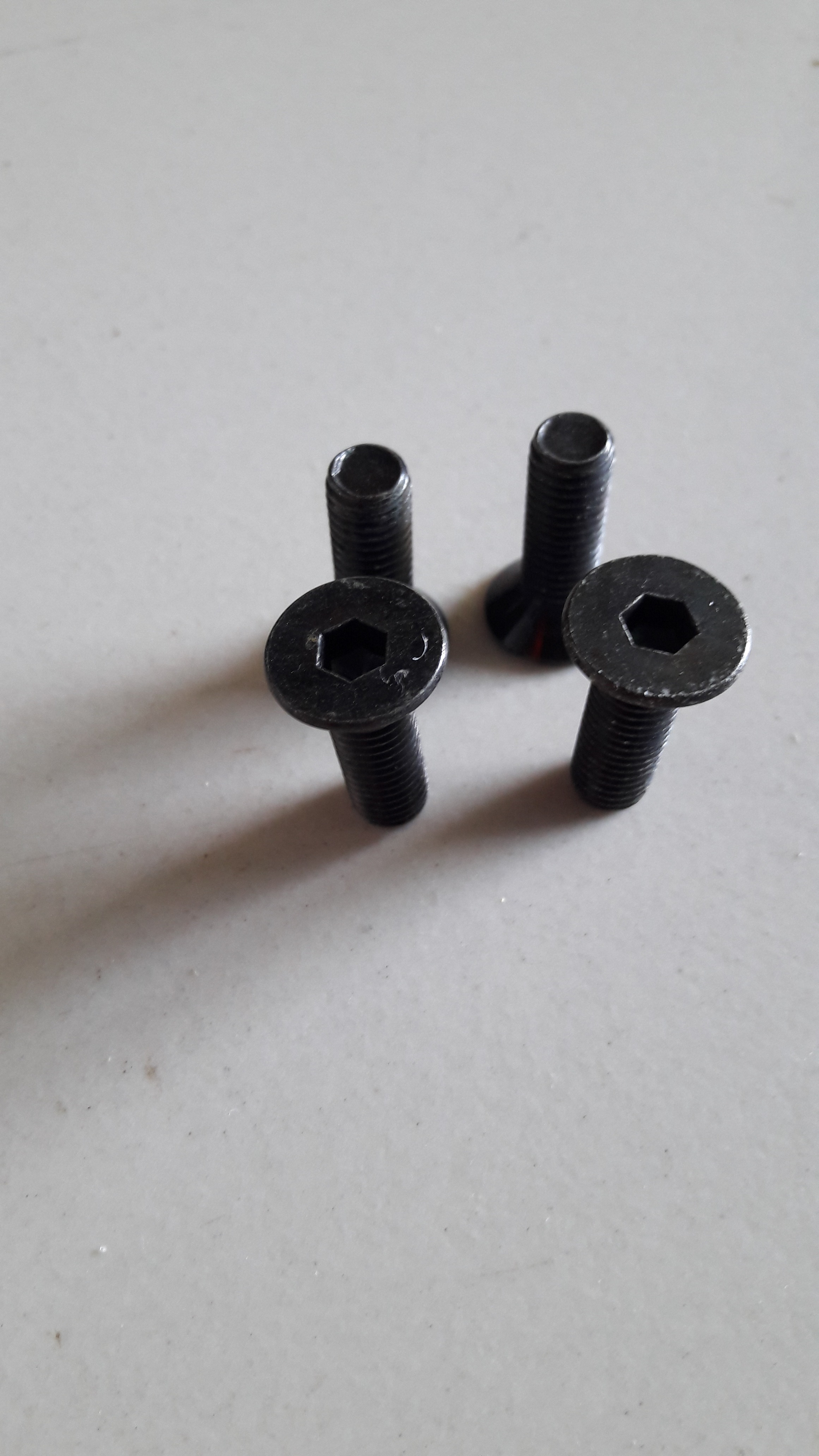 [PHỤ KIỆN THÙNG LOA] ỐC LỤC GIÁC 8LY DÀI 2,5CM MÀU ĐEN 30 CON
