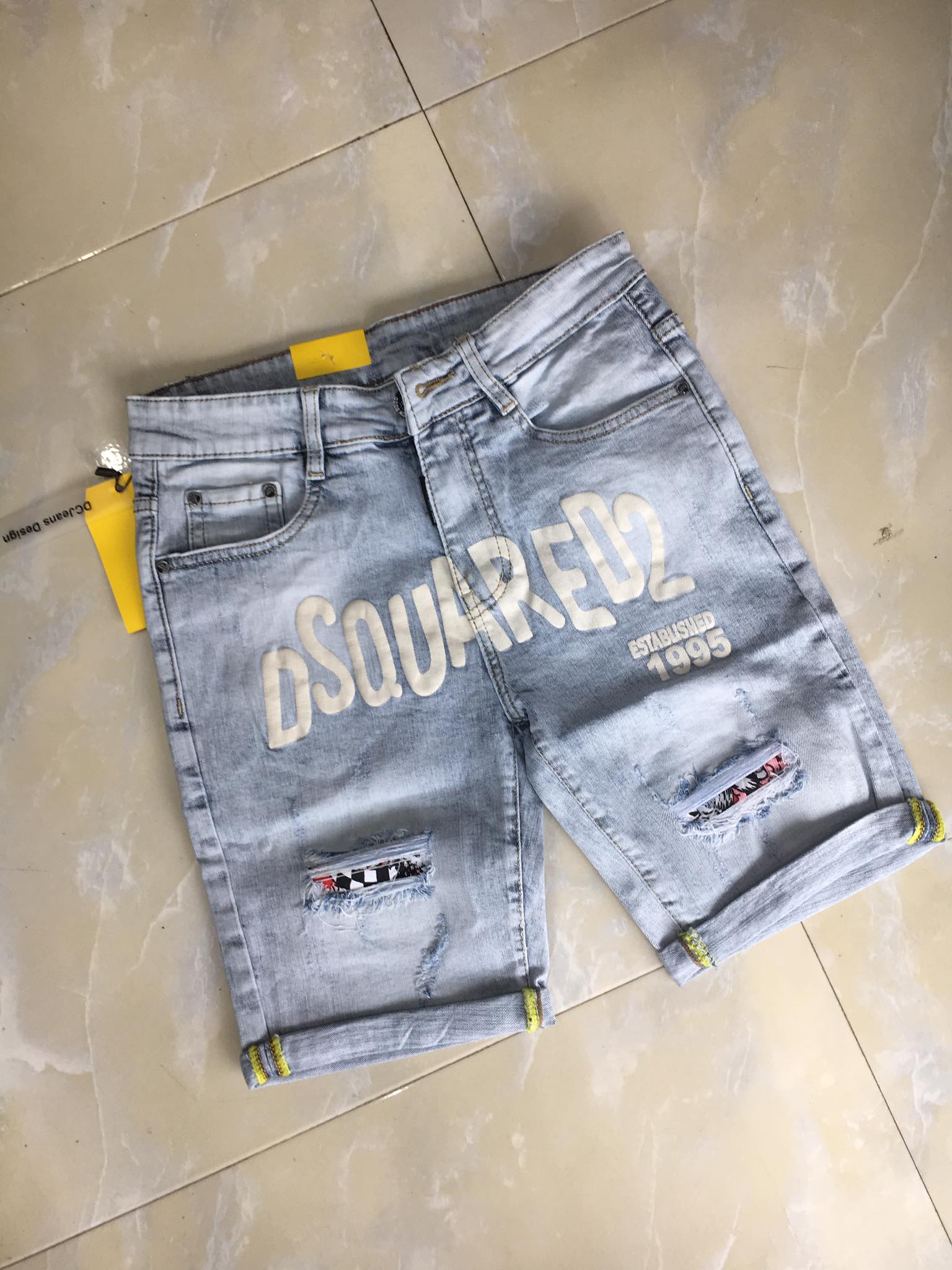 QUẦN NGỐ BÒ NAM DSQUARED 2