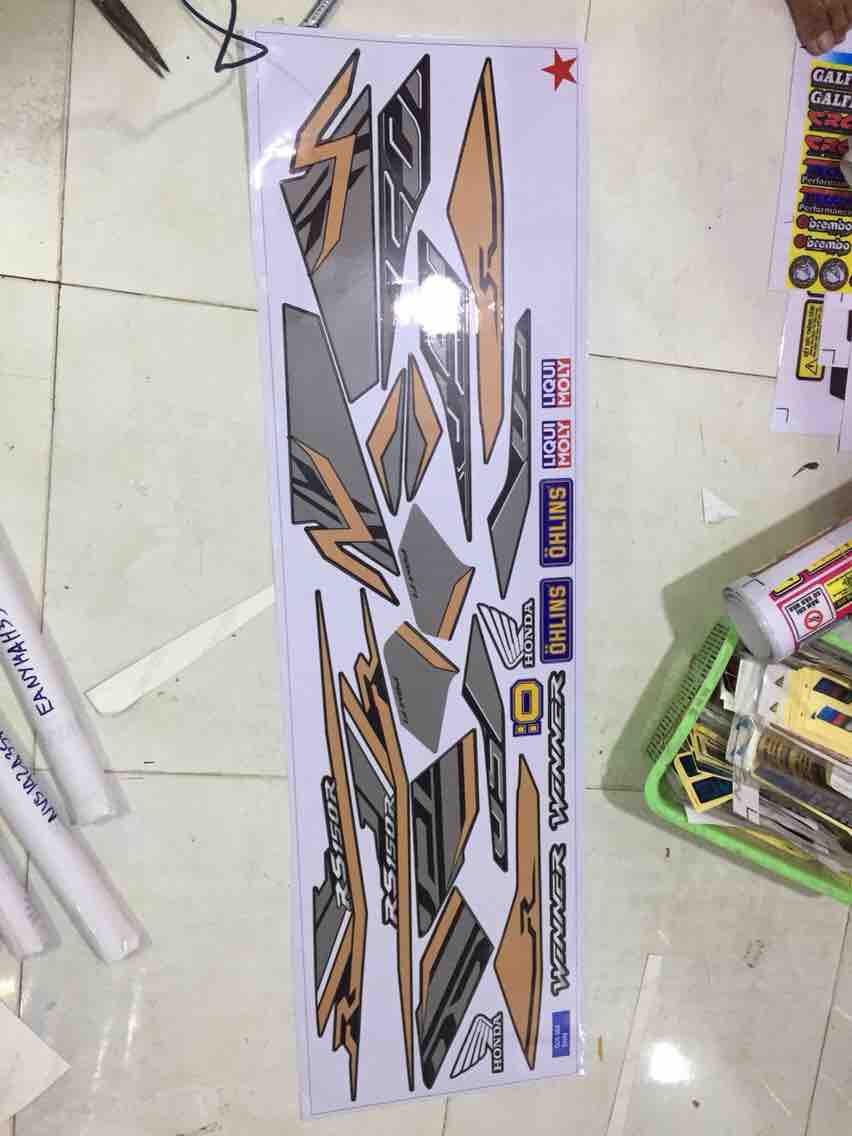 Tem rời xe winner dán xe đen