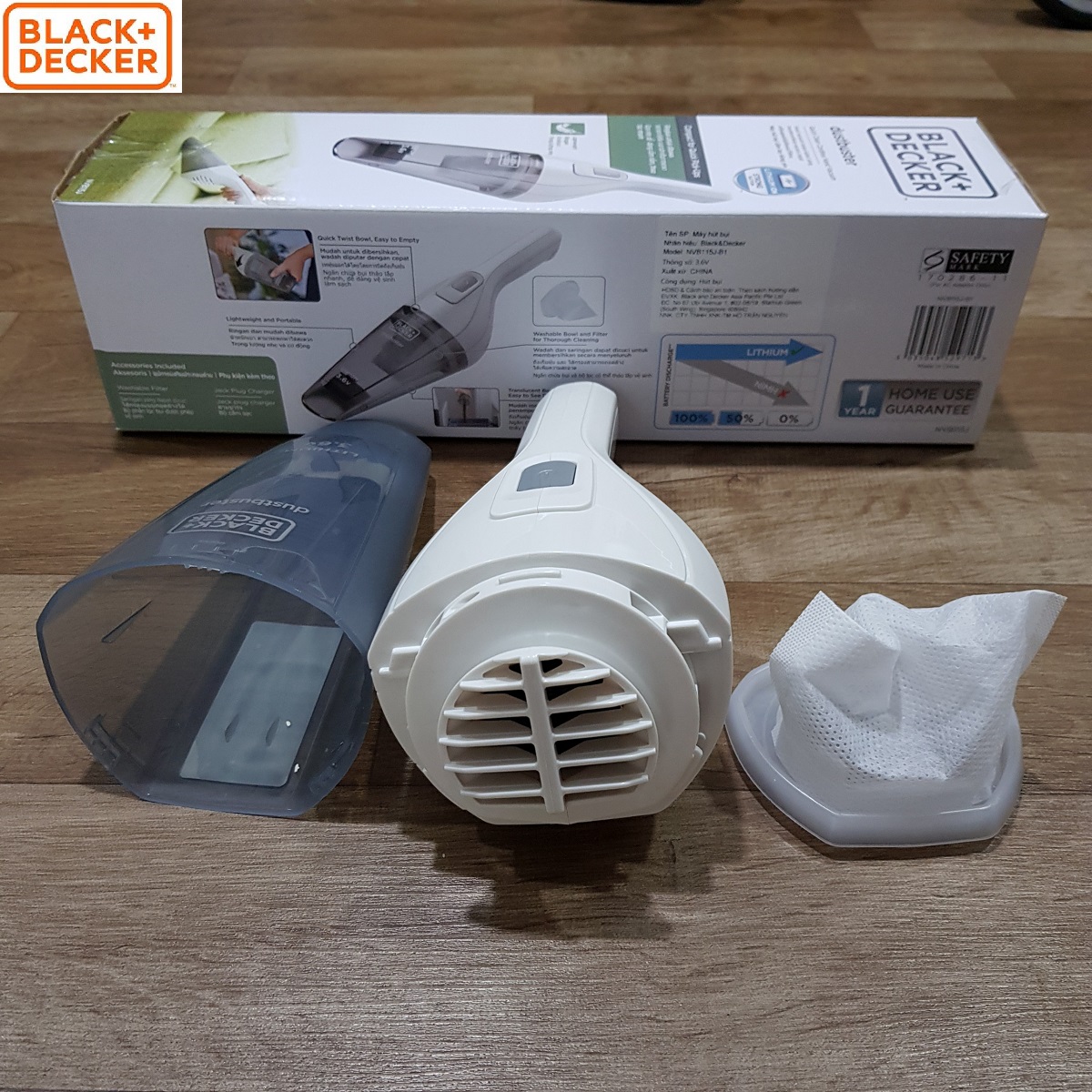 Máy Hút Bụi Cầm Tay Dùng Pin Black & Decker NVB115J-B1 (3.6V)