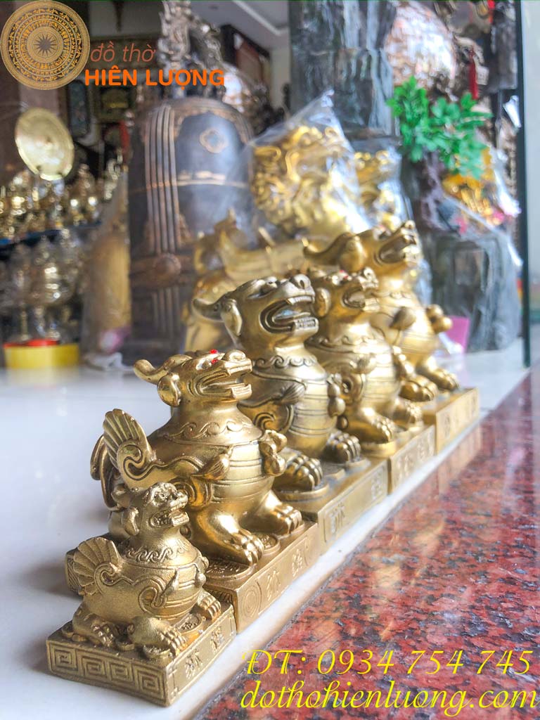 Tỳ Hưu Ngồi Bệ Bằng Đồng Để Két, Bàn Thờ Thần Tài Đủ Các Cỡ