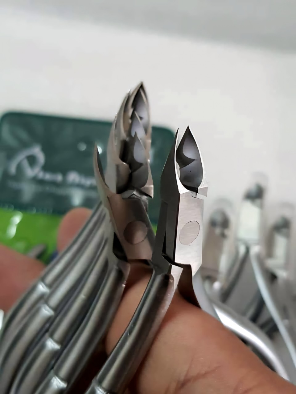 KIỀM CẮT DA - INOX KHÔNG GỈ D-01