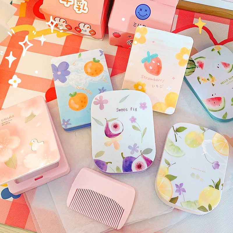 [HCM]Gương mini kèm lược tiện dụng - UniLabel