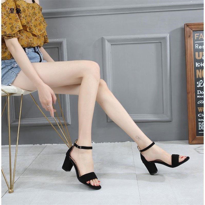 Sandal Kiểu Dáng Basic Cao 5Cm Thanh Lịch Mã LHMTS1