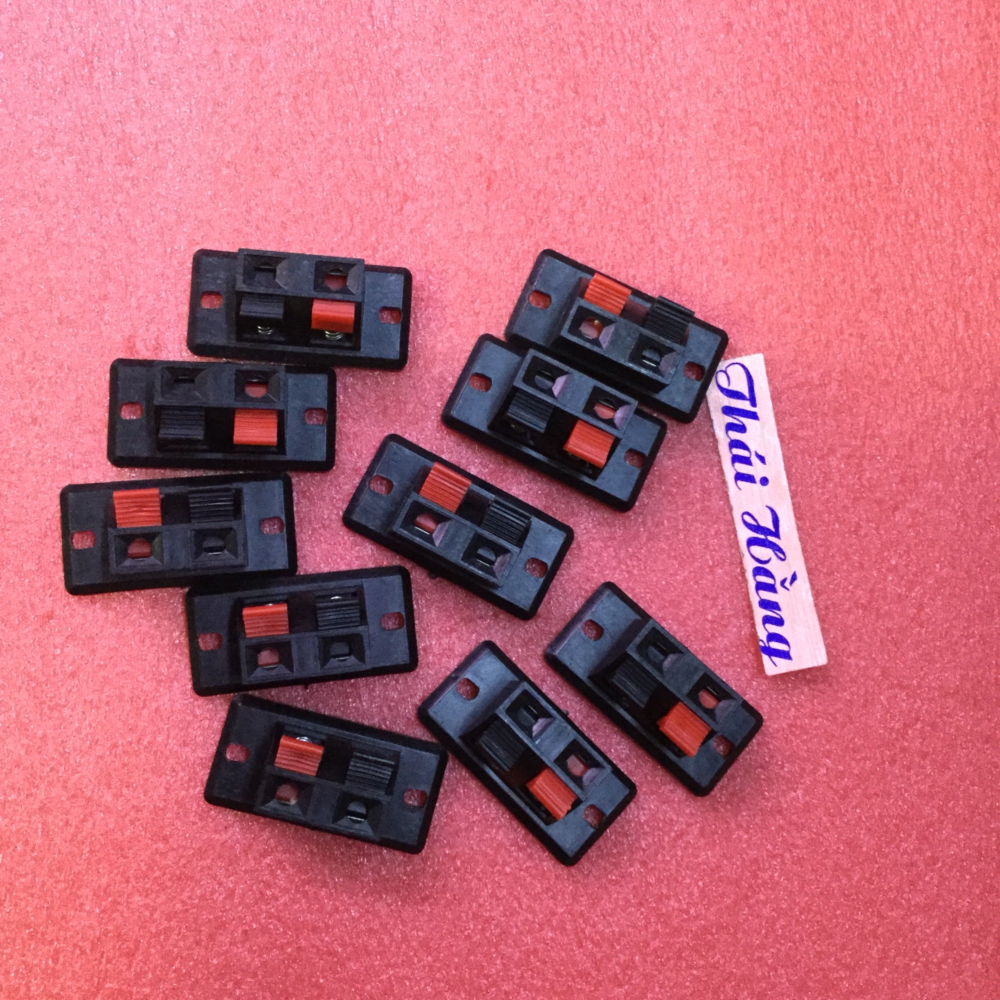 Trạm kẹp dây loa 2 nút nhỏ giá 5 chiếc