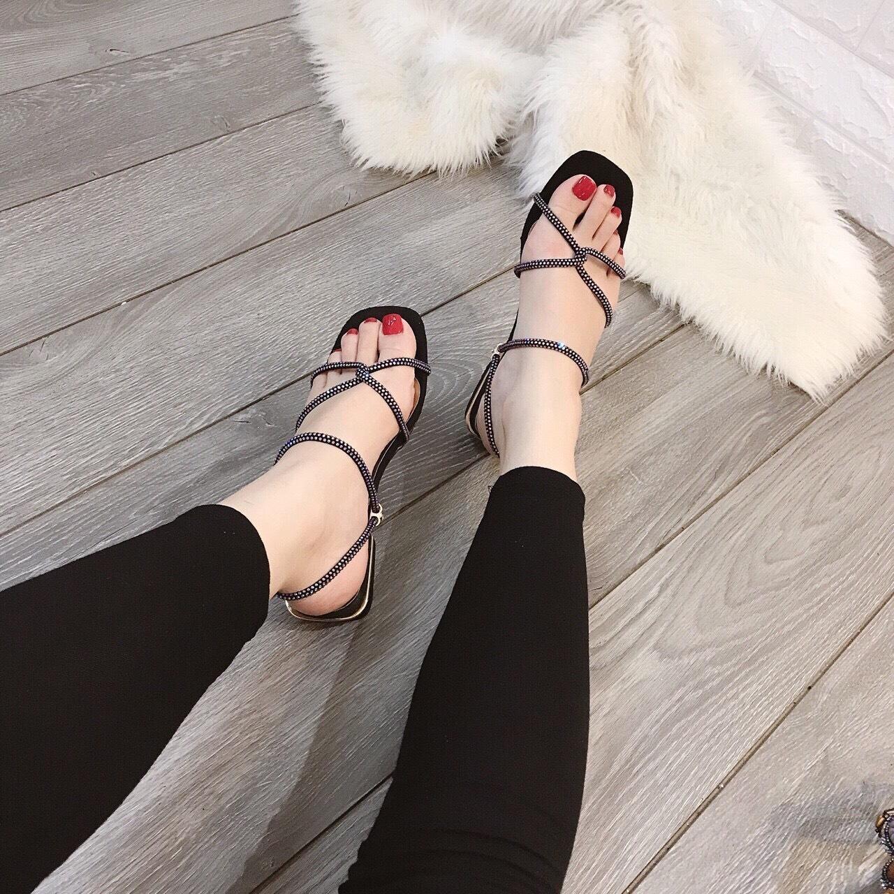 giày xăng đan dây tròn gót 2p cực êm chân