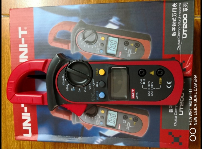 Đồng Hồ Kẹp Dòng UT 200