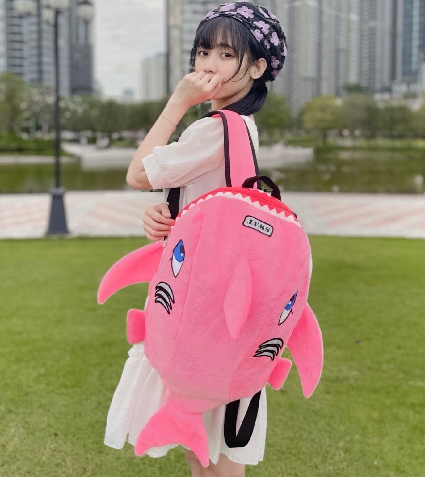 Balo shark fabric velvet pink super cute, school go play all is, medium with 15in laptop, cone fullface