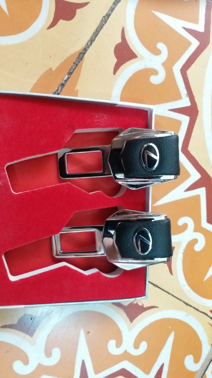 Bộ chốt khóa dây an toàn cho xe Lexus