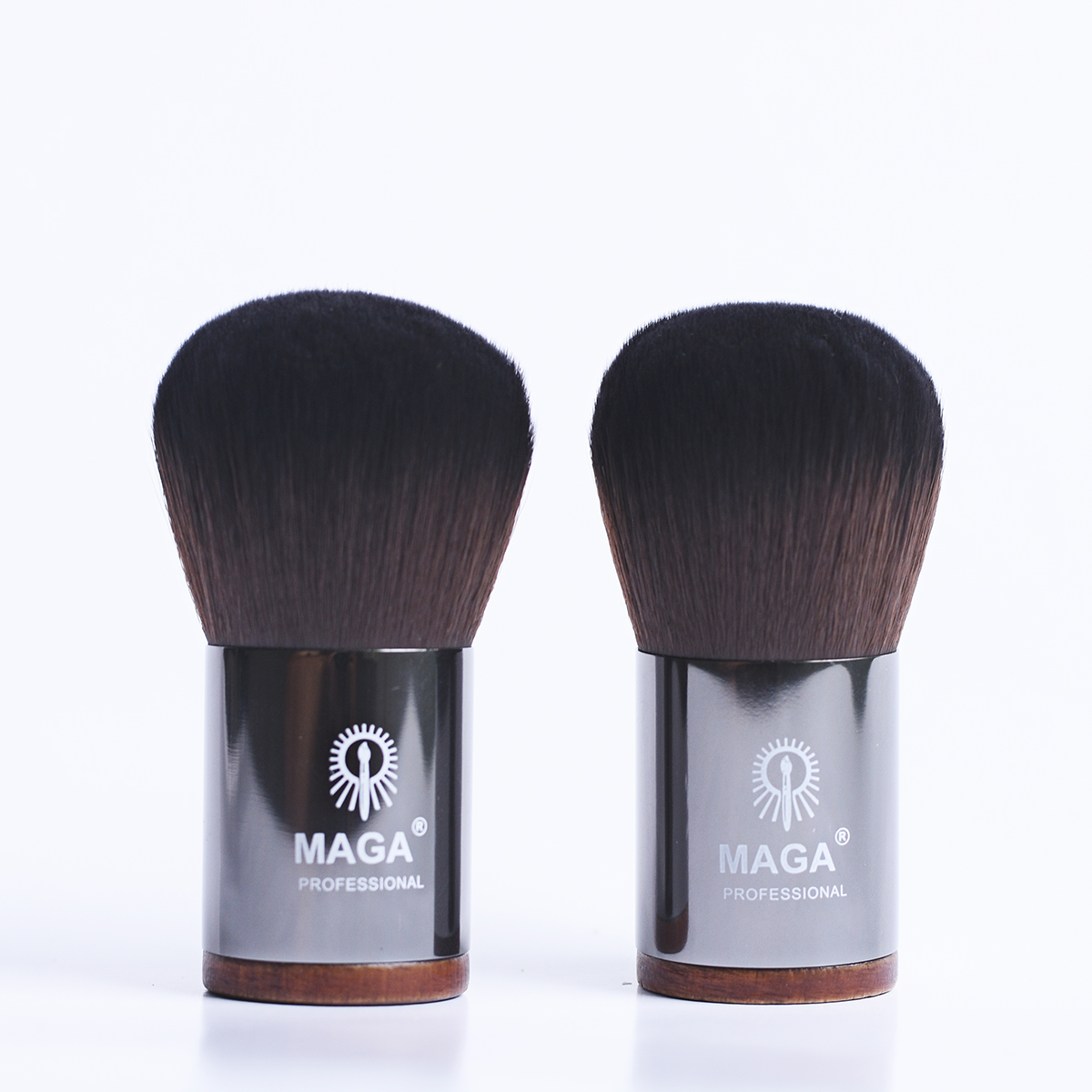 [HCM]Cọ Phủ Phấn Cao Cấp MAGA POWDER KABUKI 18