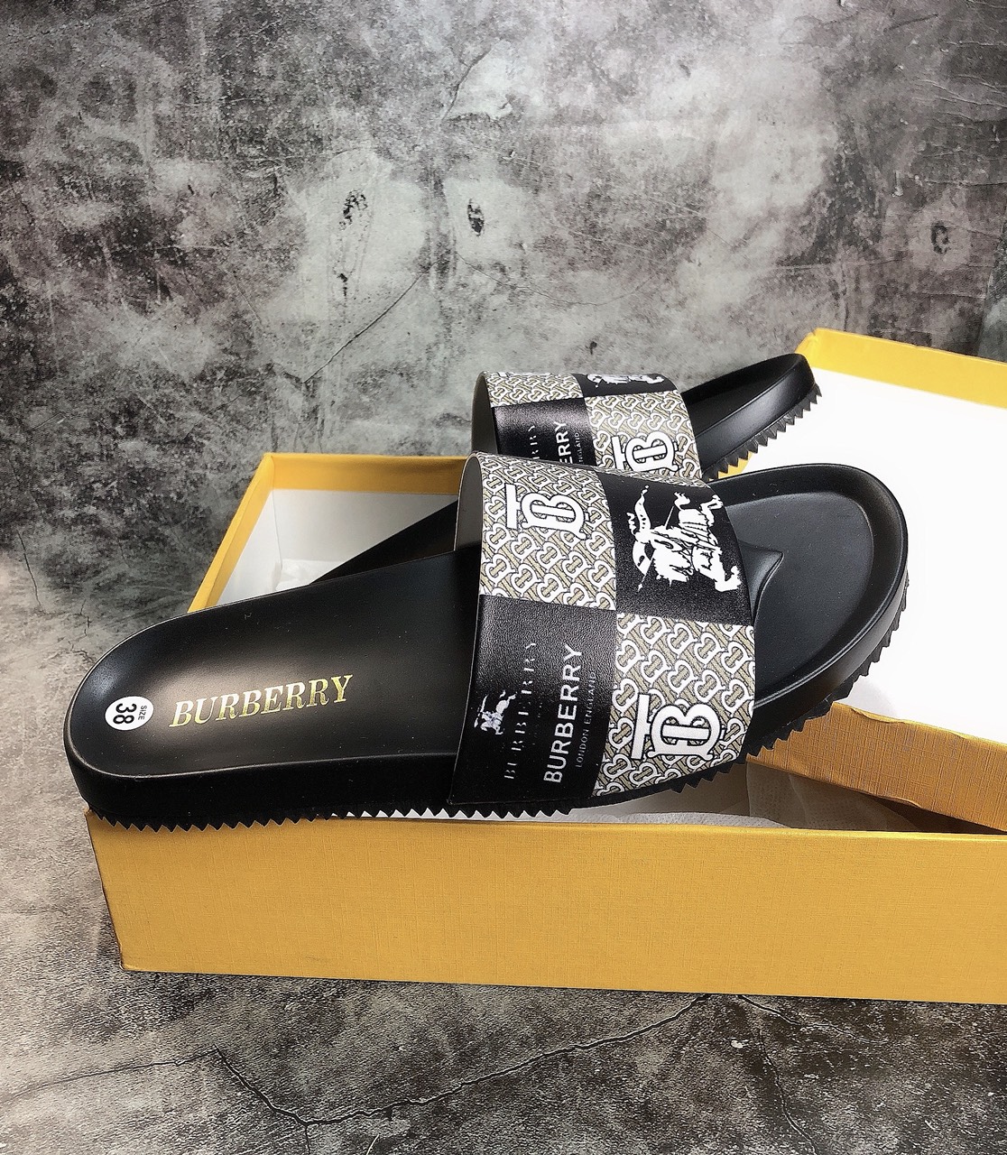 [HCM]BB DÉP BẢNG NGANG ĐẾ ĐÚC GAI CHỐNG TRƠN TRỢT CAO CẤP