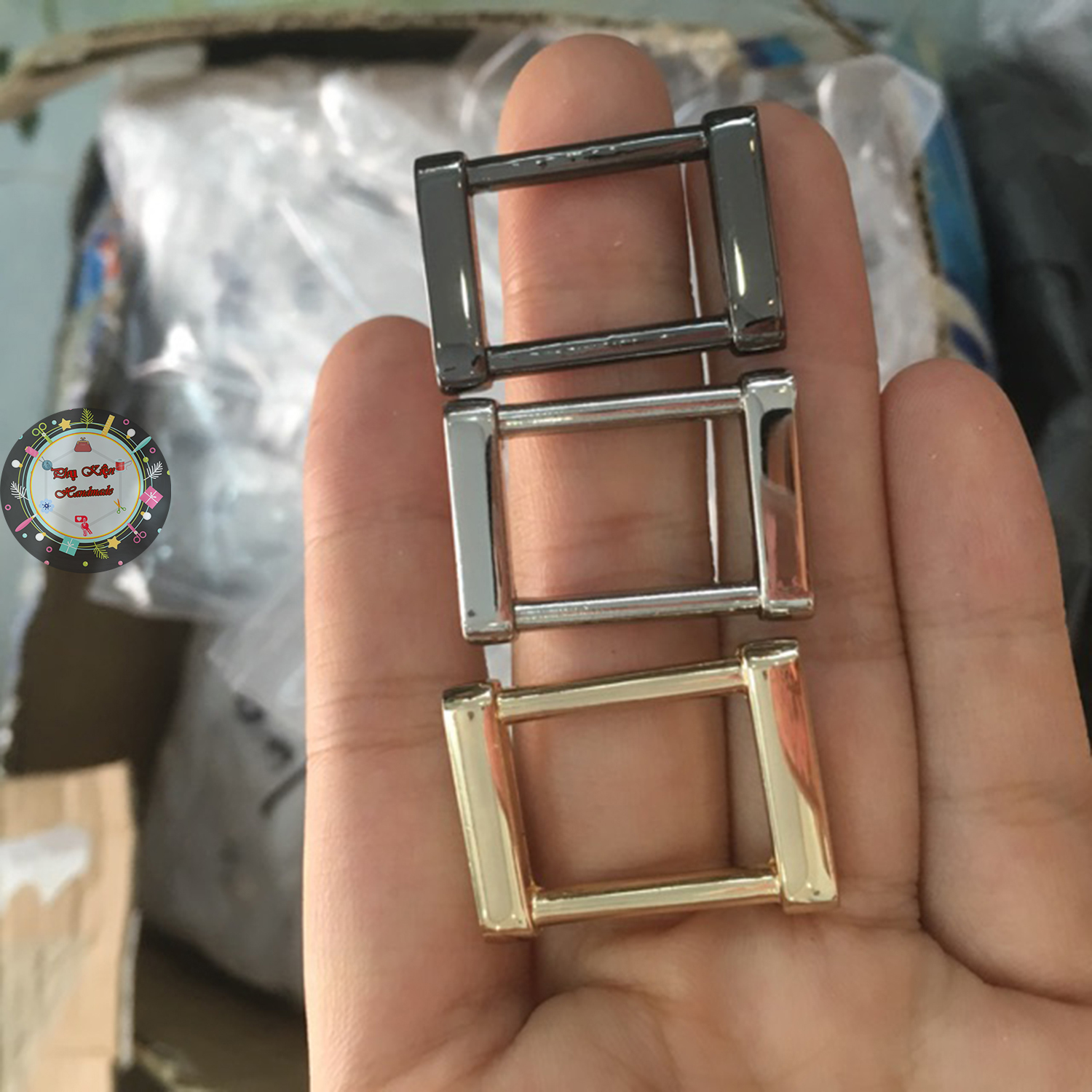 Khoen chữ nhật dẹt 2cm (10k/ cái)