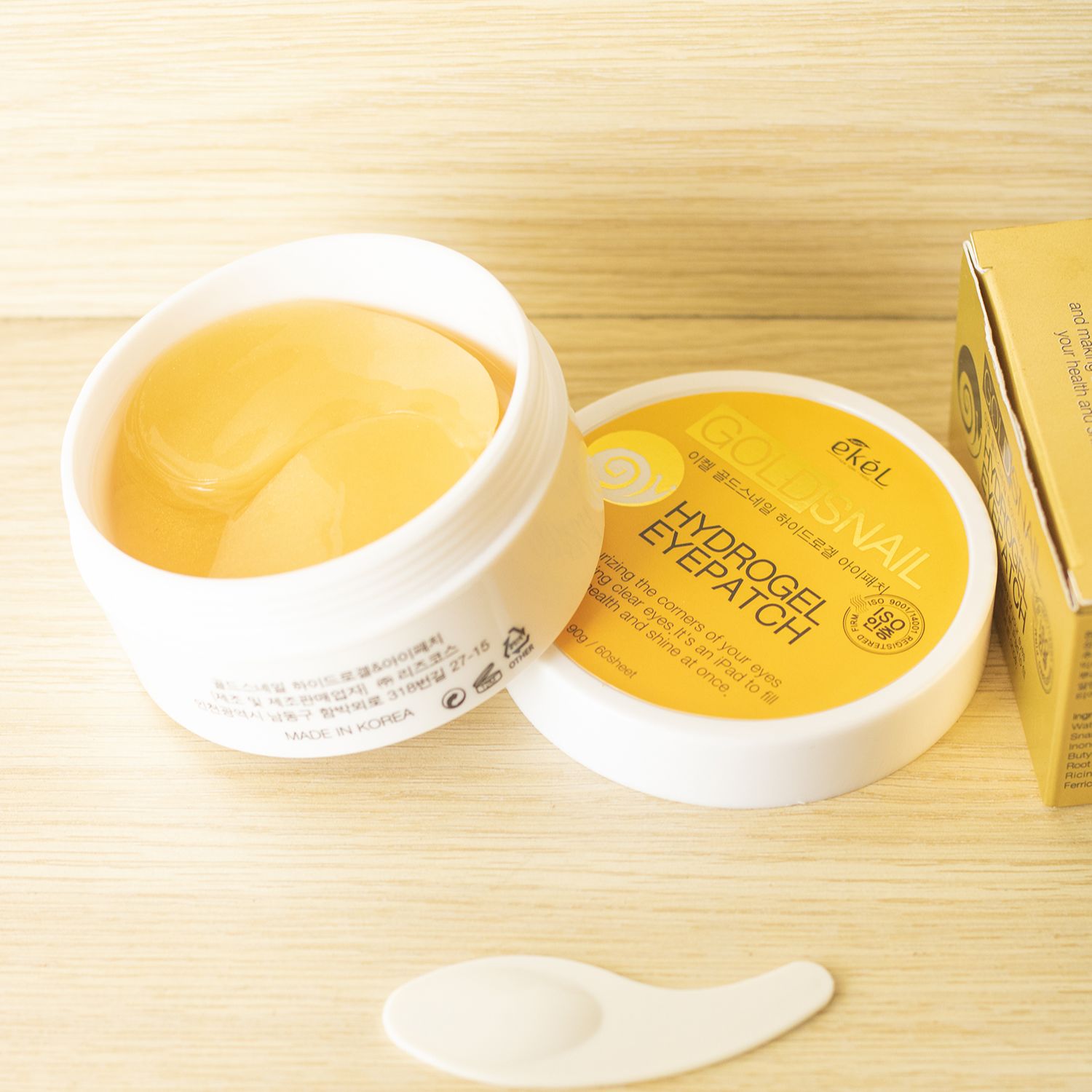 Mặt Nạ Mắt Gold Snail EKEL