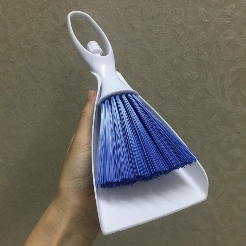 Chổi Quét Bàn Thờ Quý phu nhân