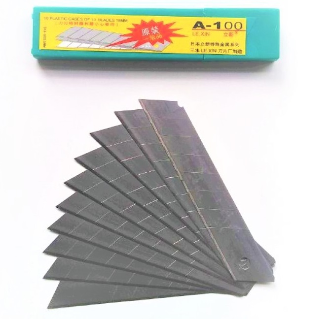 Hộp 10 Lưỡi Dao Rọc Giấy YIDISI A-100