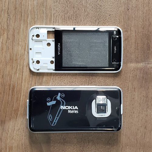 Vỏ Nokia N81 2G có sườn - không phím
