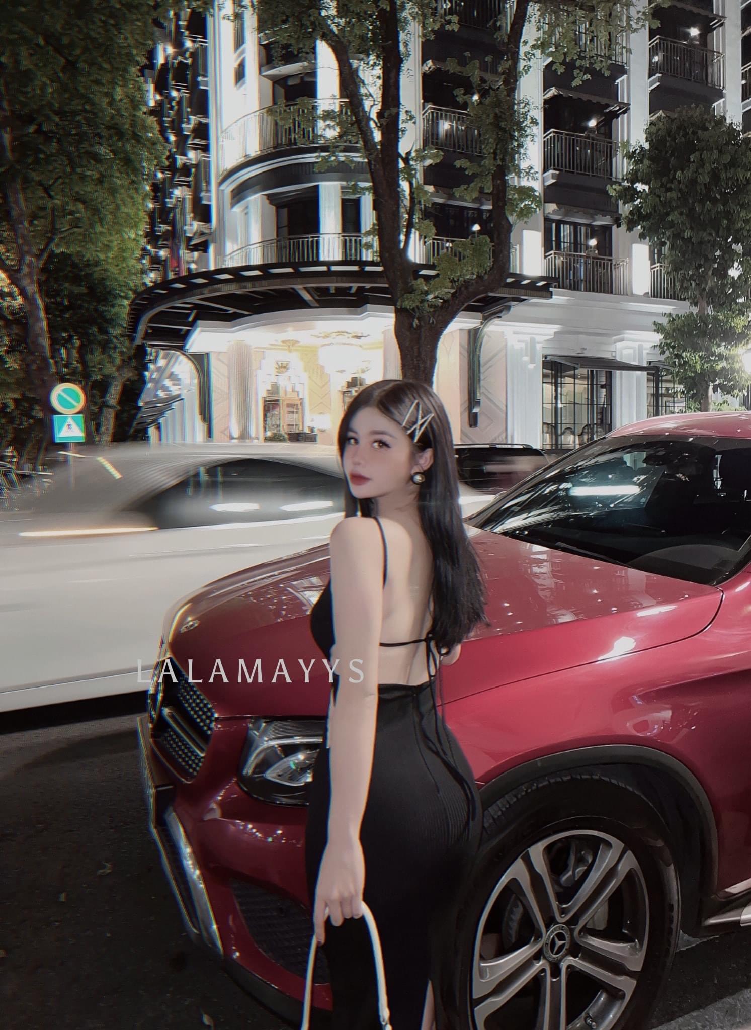 đầm gân hai dây có mút ngực