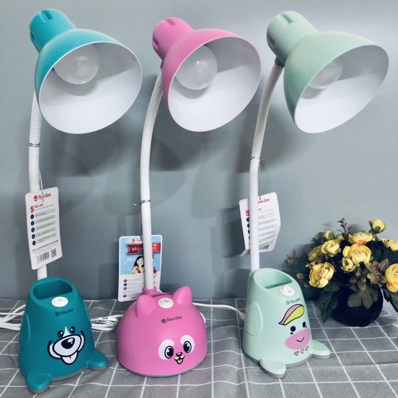 Đèn học rạng đông chống cận ánh sáng vàng