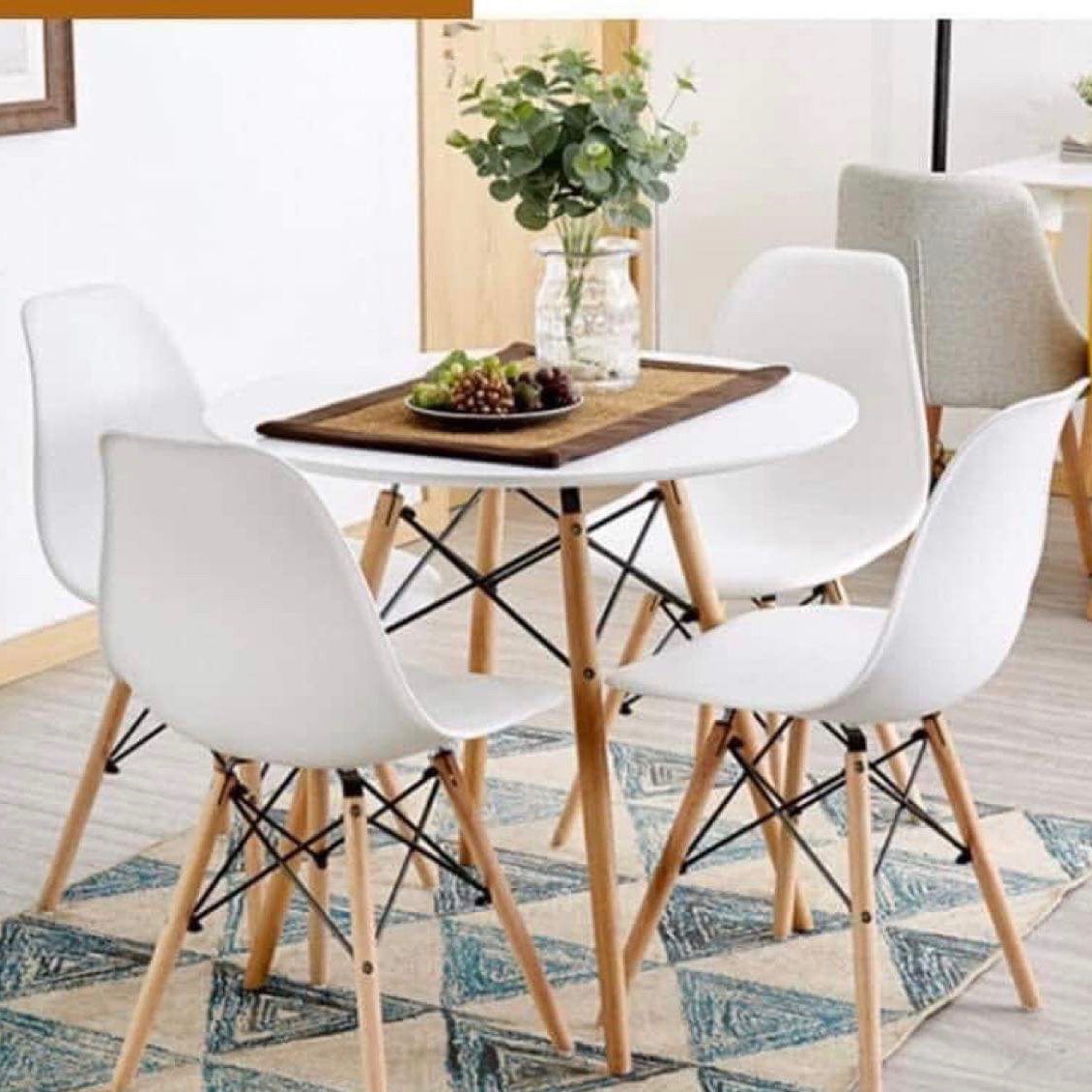Bàn ghế eames