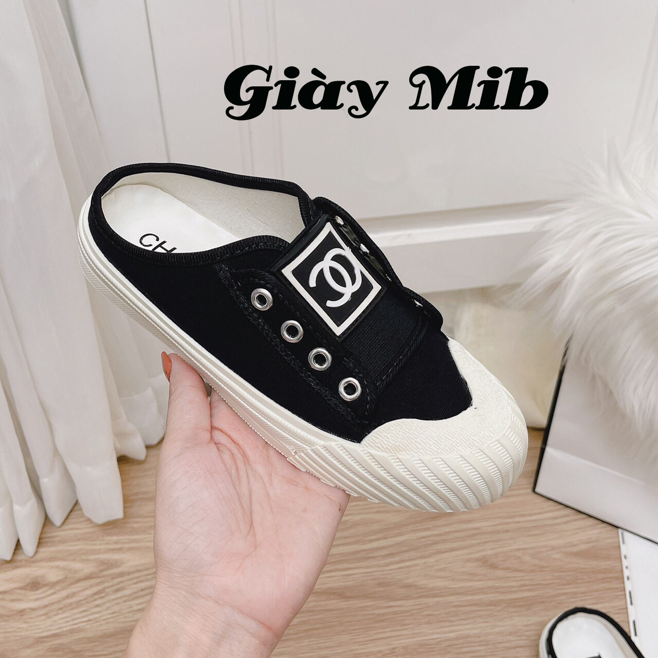 Giày Sụ thể Thao Đạp Gót Nữ Không Dây Channneell