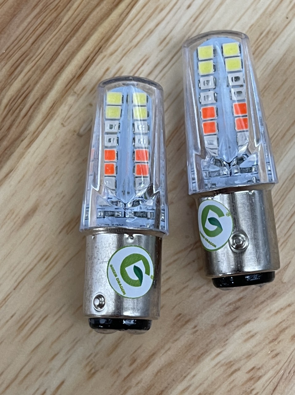 Đuổi hậu led audi plus chớp nháy hậu nháy 7 màu