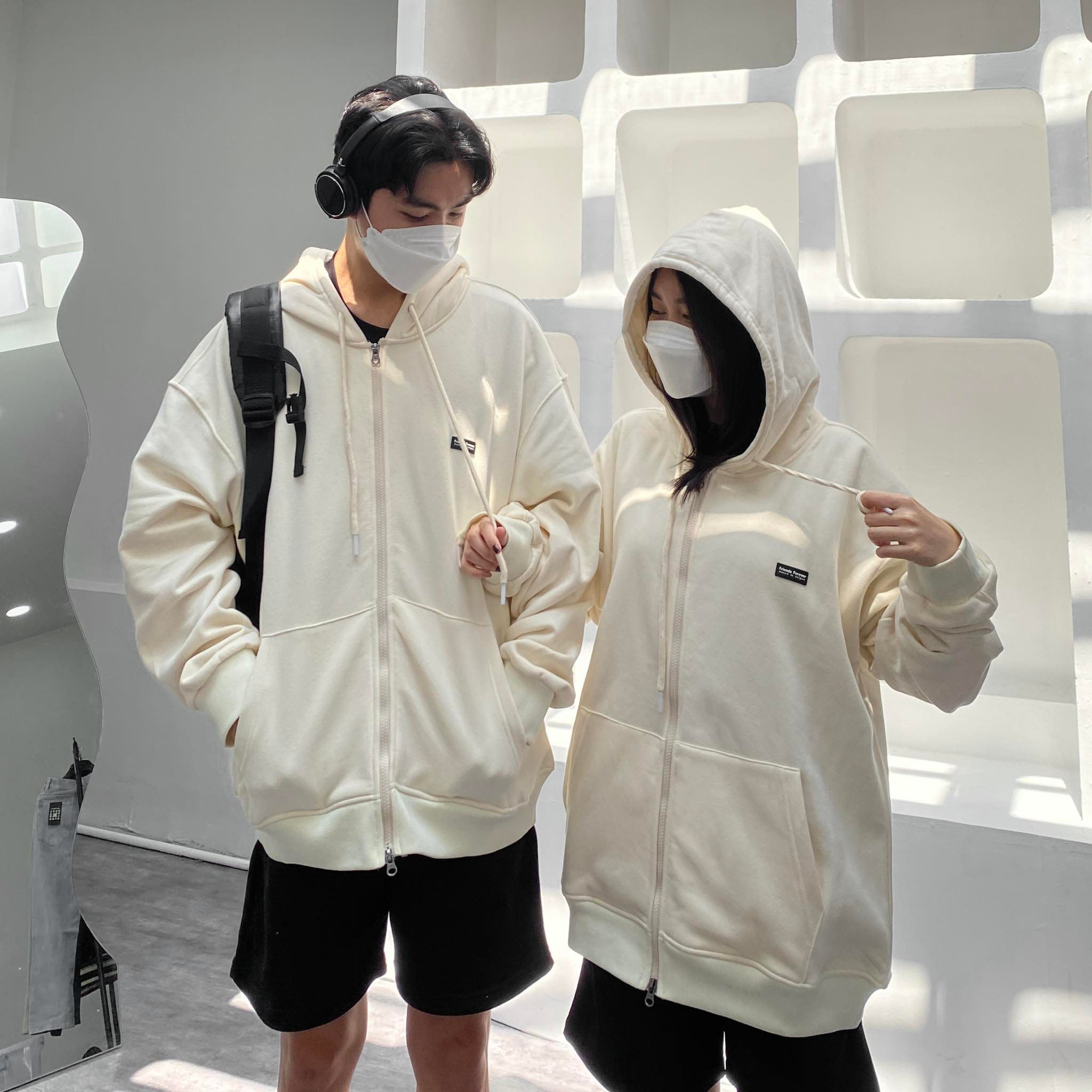 Áo Khoác OVERSIZE FRIENDSFOREVER ZIP HOODIE