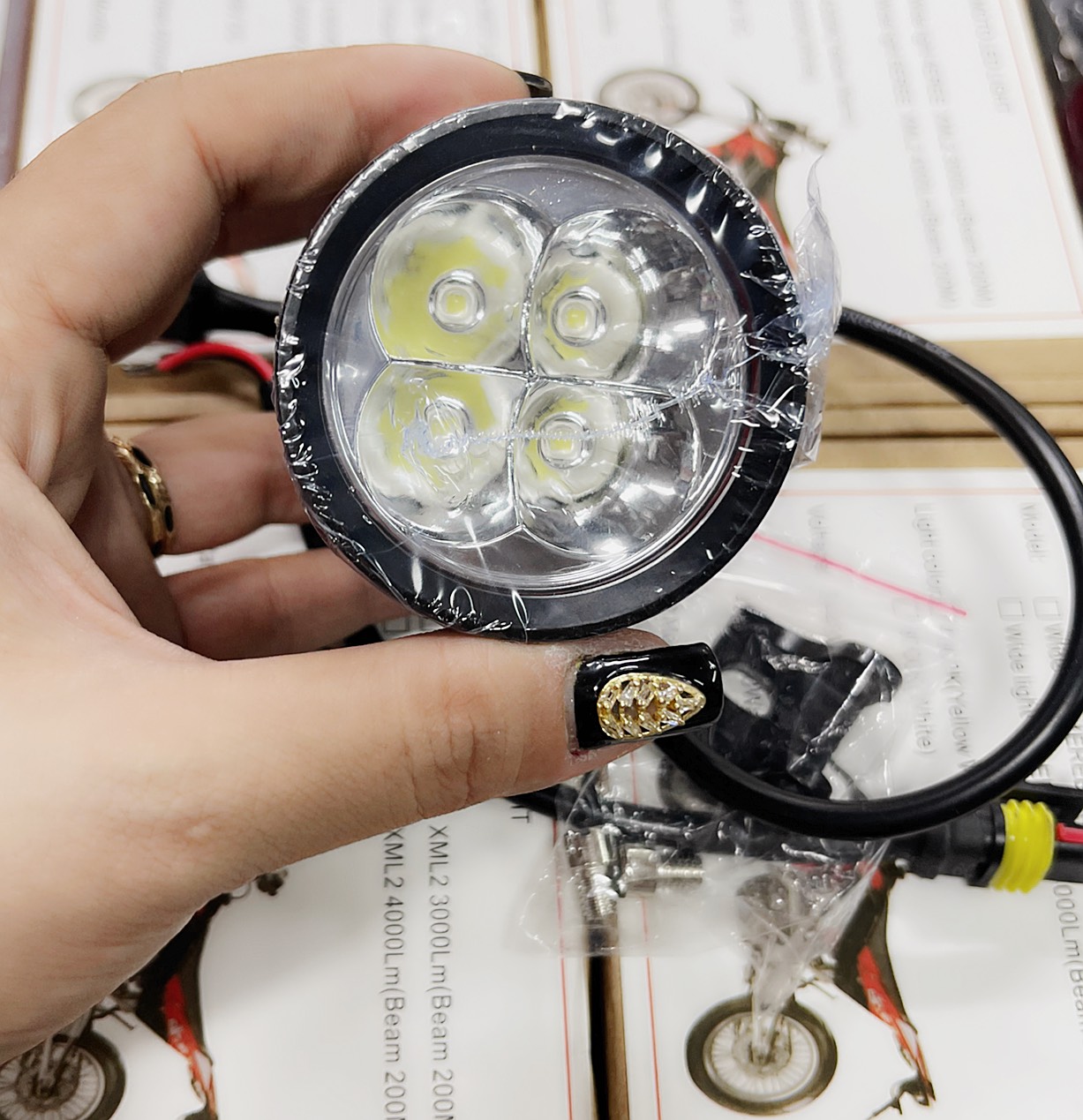 Đèn trợ sáng L4X cao cấp