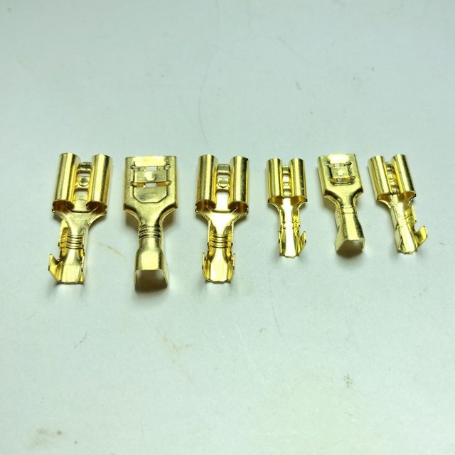 (Bịch 10 cái ) Đầu cos điện các loại có gai cài.