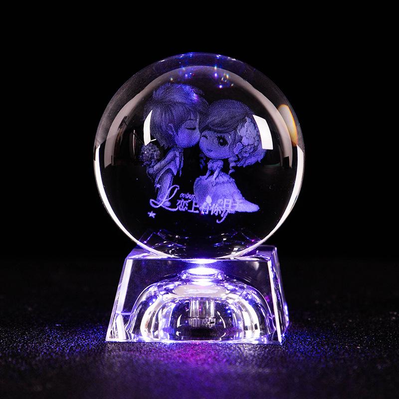 Quả Cầu Pha Lê Size 5cm Đế Thủy Tinh Có Đèn Trang Trí