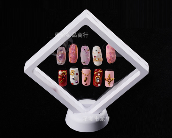 Khung Nhựa Trưng Bày Mẫu Móng Để Bàn