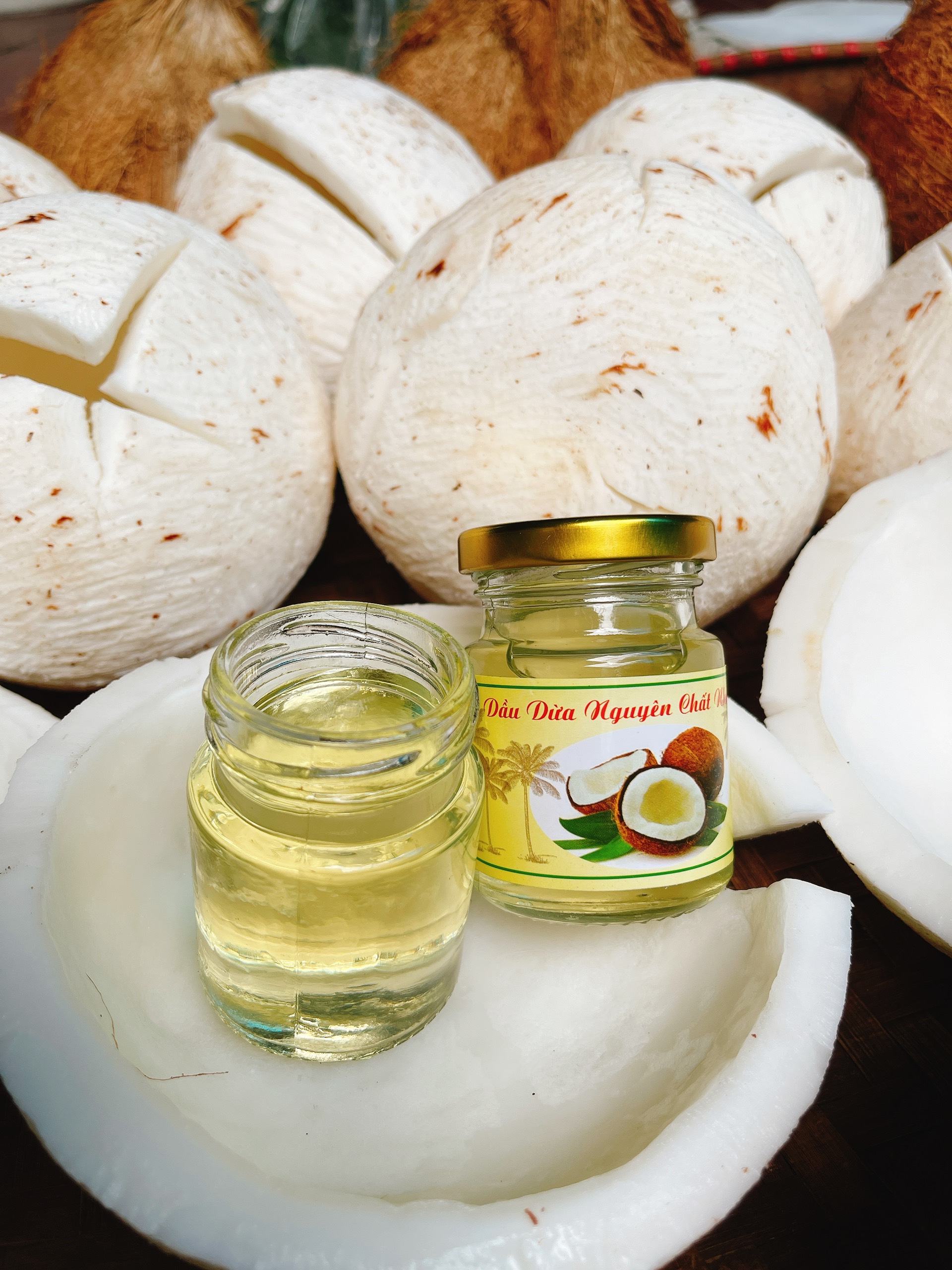 Dầu Dừa Nguyên Chất Handmade ( Dưỡng Tóc- Môi, Dưỡng Dài Mi, Chống Rạn Da) 100ml
