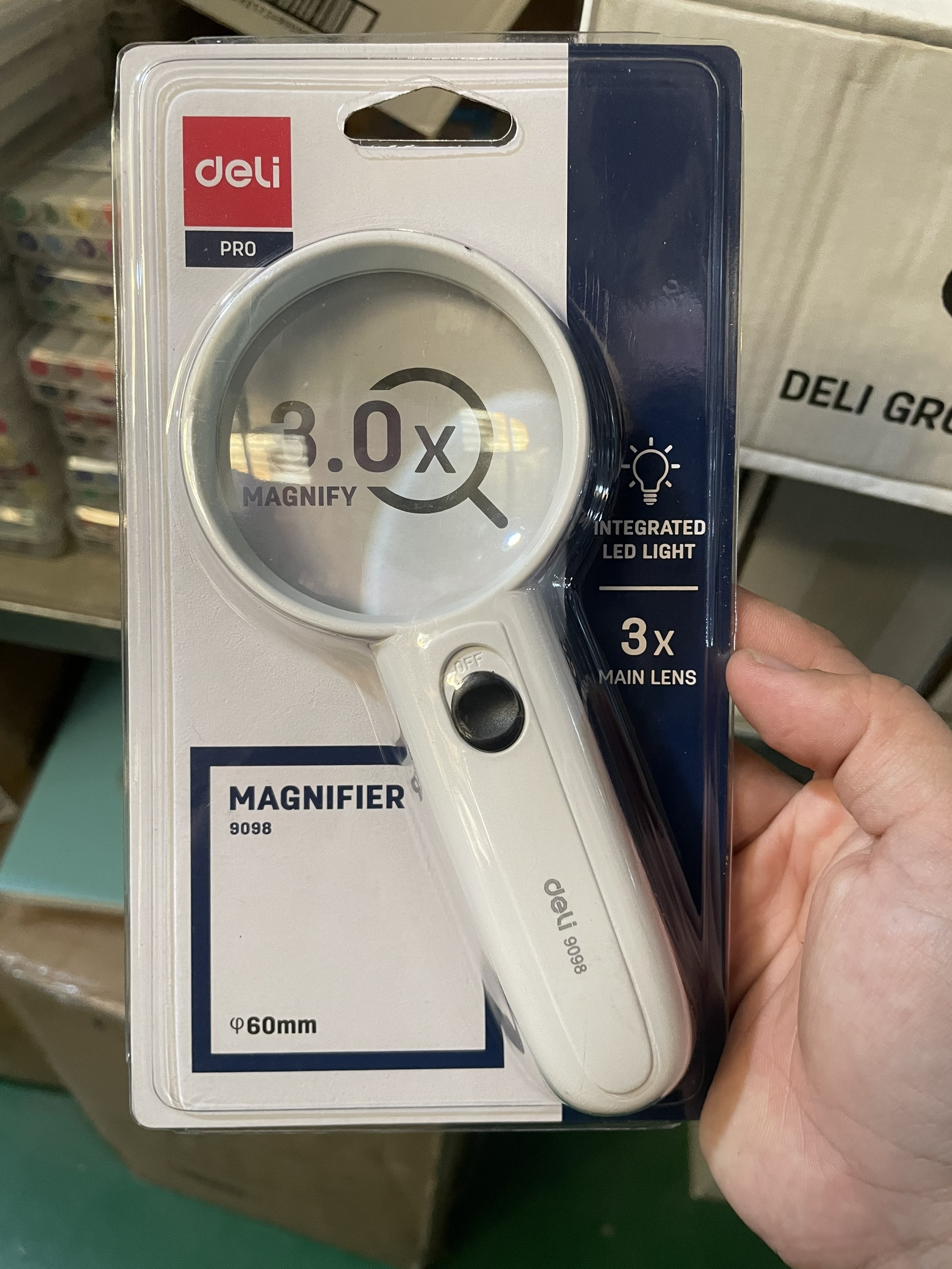 Kính Lúp cao cấp có đèn Deli