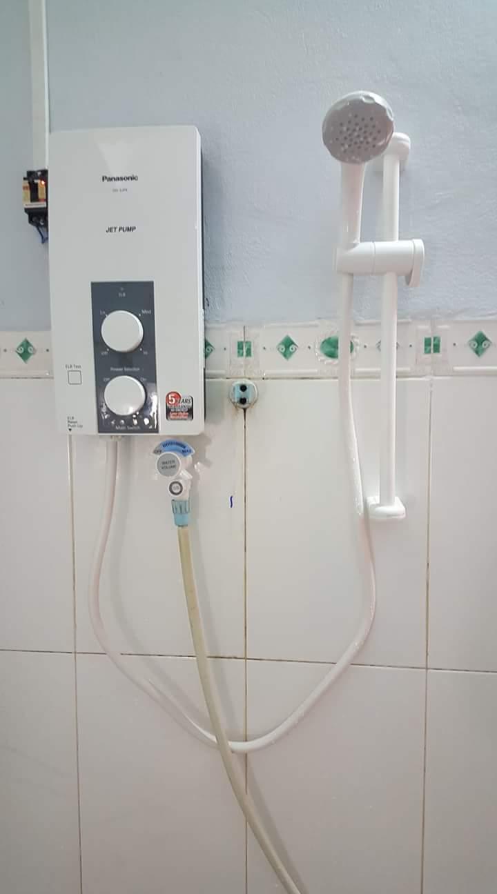 [HCM]Máy nước nóng Panasonic DH-4RP1VW (BƠM TRỢ LỰC)