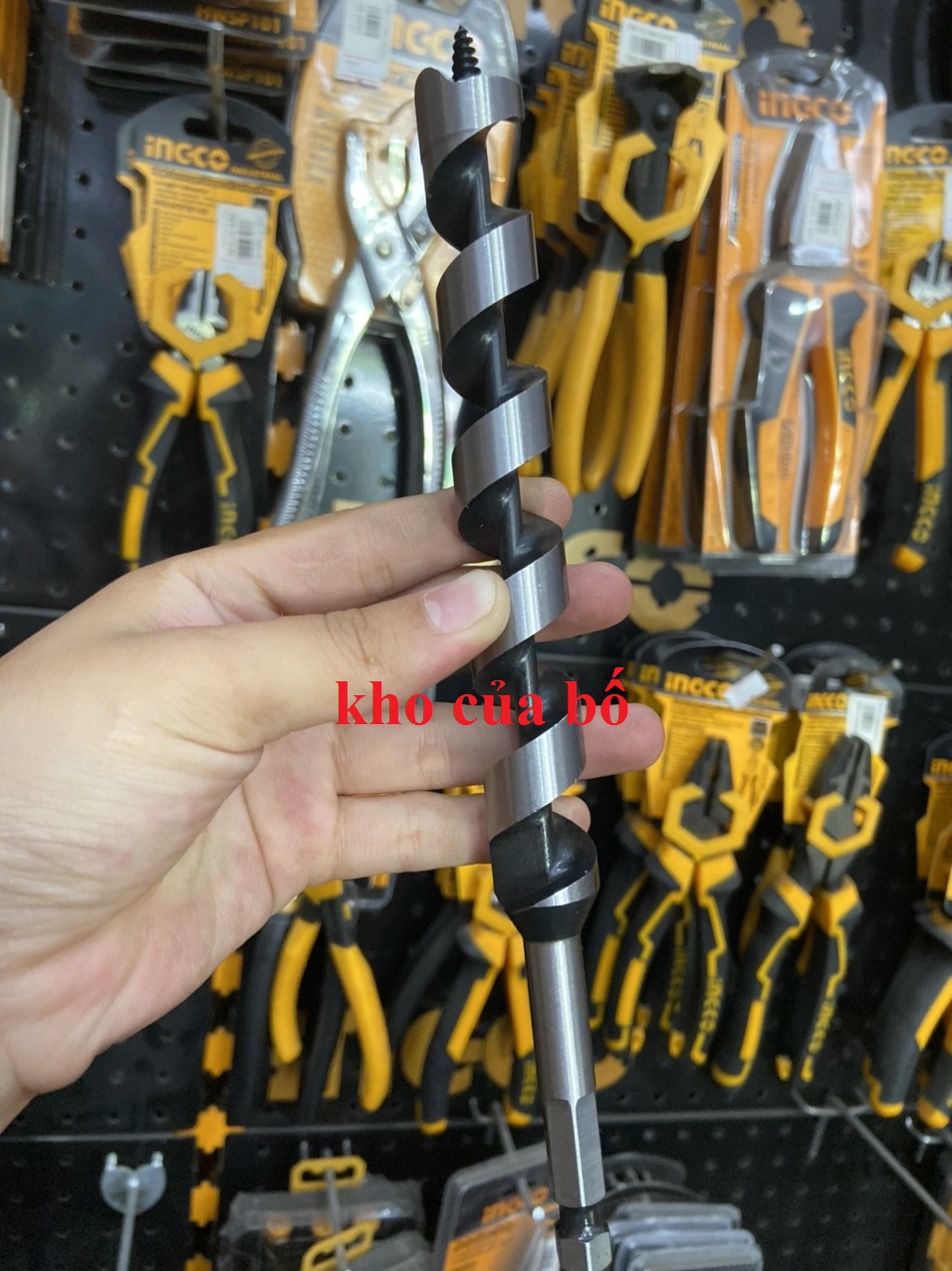 Mũi khoan gỗ xoắn ốc 20mm ingco dbw3222001