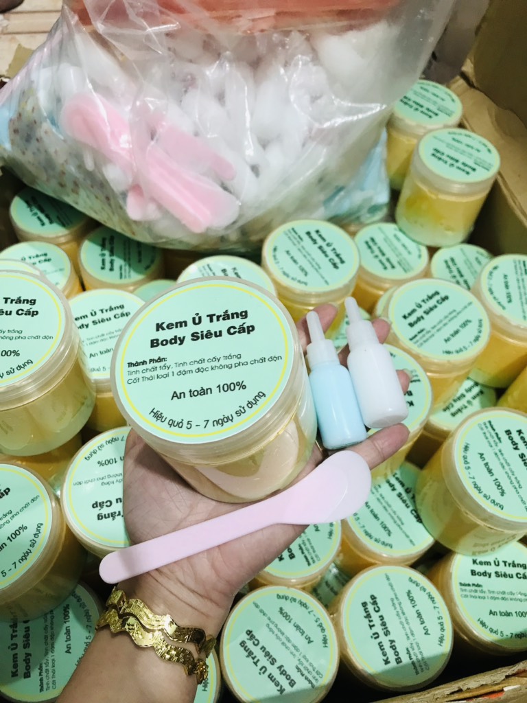 Body cốt mix 3 màu ủ trắng tặng 2 serum kèm muỗng, bọc