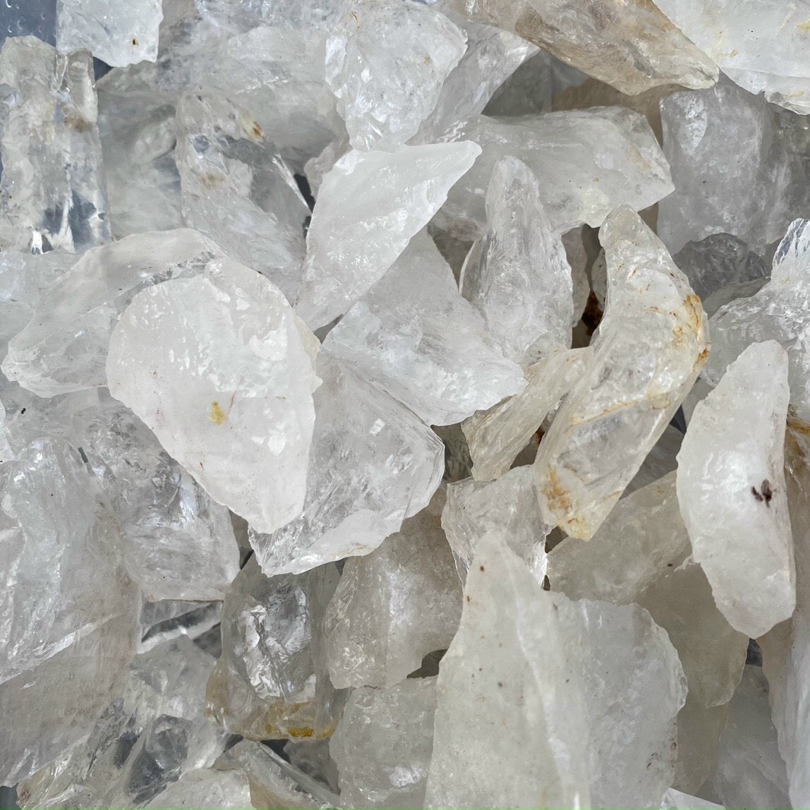 100gr Đá thô thạch anh màu trắng ( White quartz)