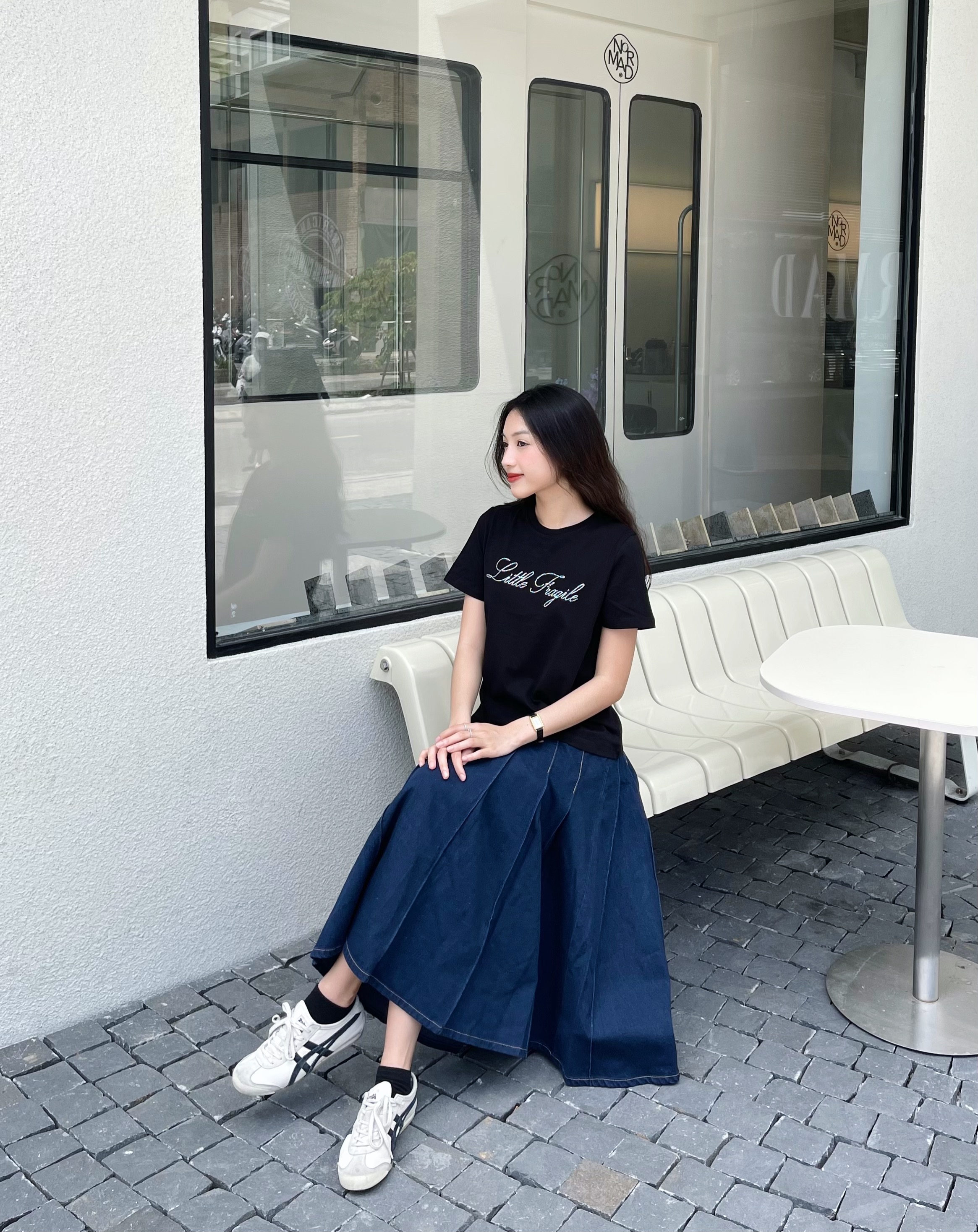 [OUTLET SALE] DOTTIE - Áo thun ép đá - T0770