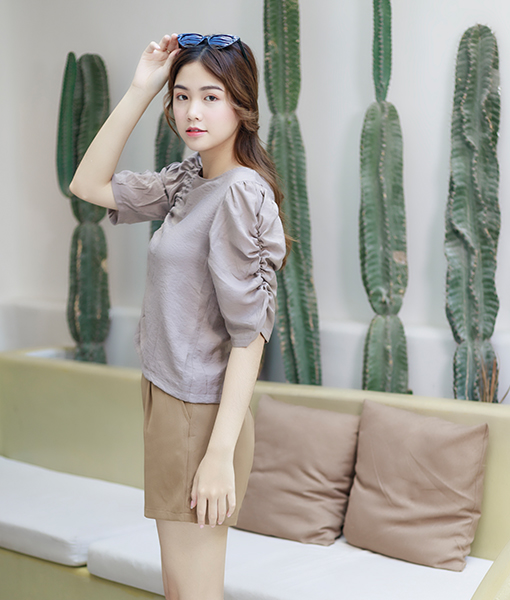Áo nữ Callia thiết kế tay lỡ Gaga Top