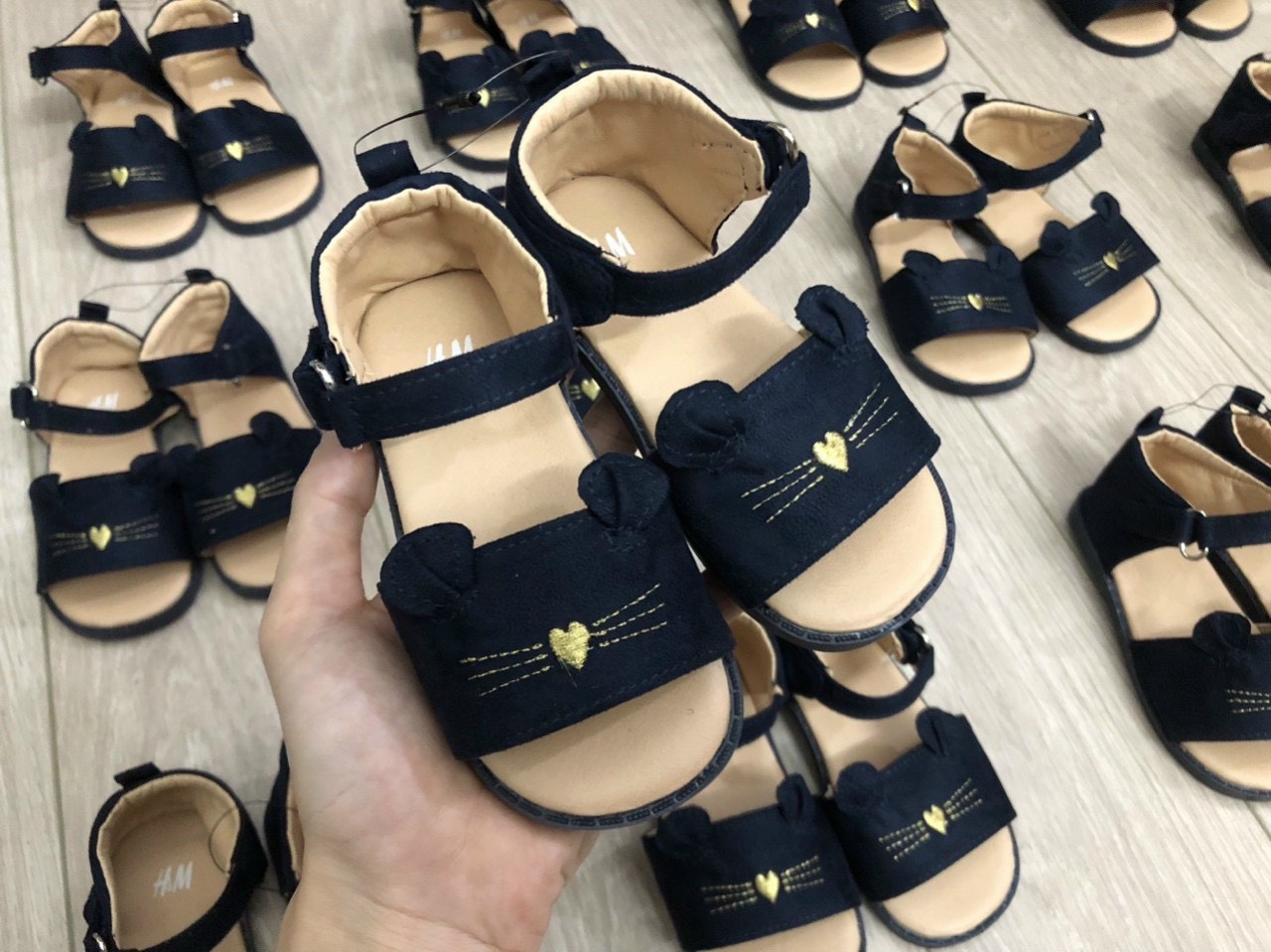 [HCM]Sandal mèo H&M bé gái (có kèm ảnh thật)