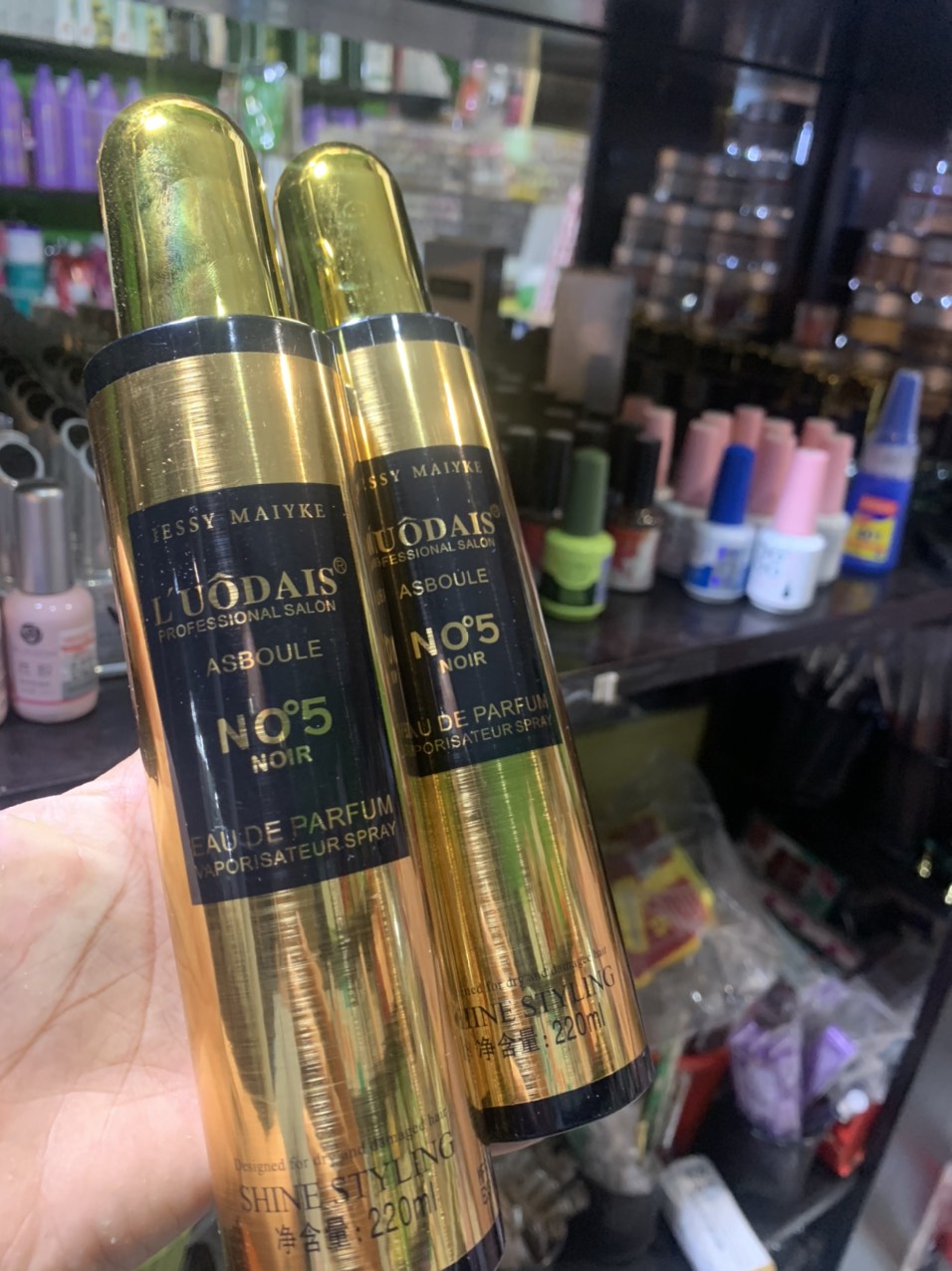 Xịt dưỡng tóc hương nước hoa No5 220ml