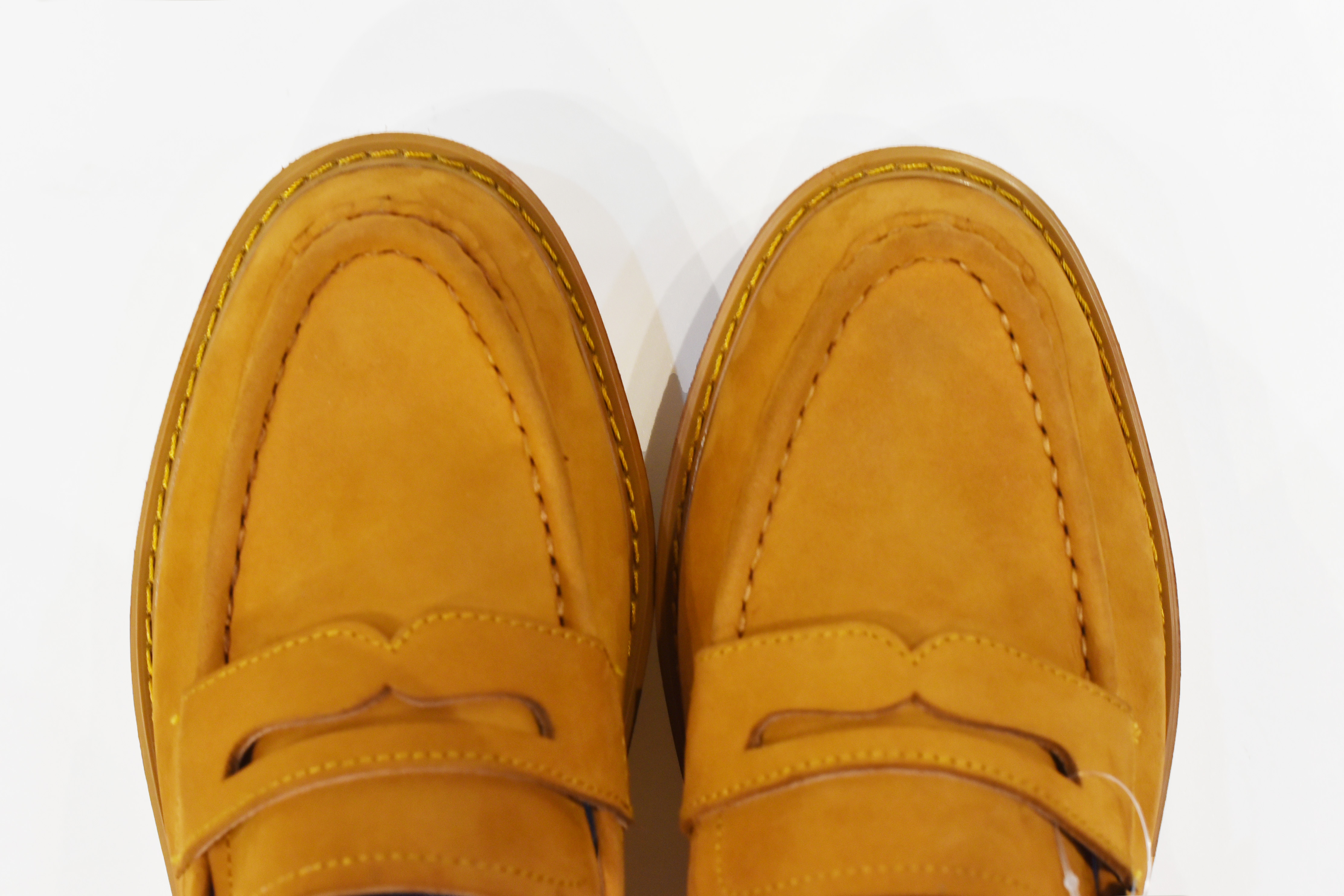 [TATHANIUM Footwear] Giày loafer da bò nubuck màu vàng nghệ