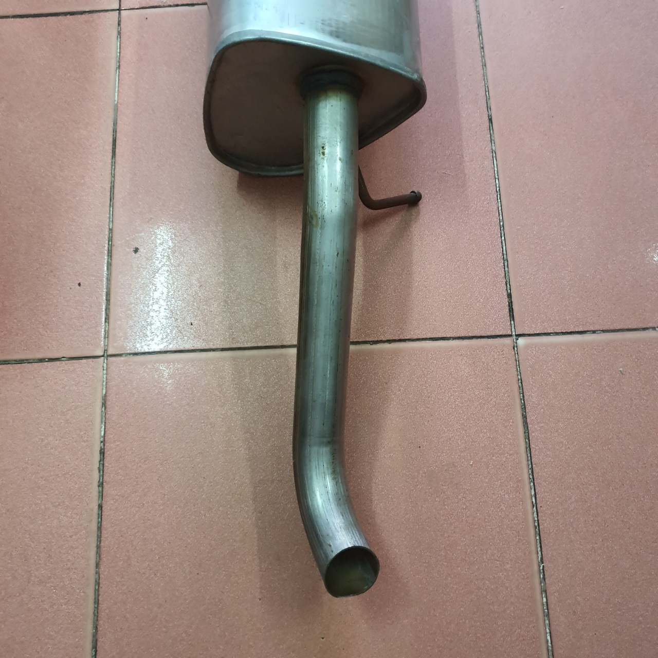 Ống xả đoạn cuối Gentra