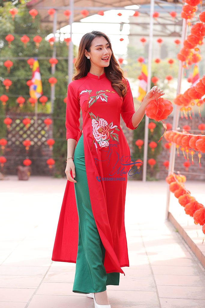 Bộ áo dài may sẵn chất liệu lụa Tây thi cao cấp thêu lắc tay - Màu đỏ (áo cổ 2 cm tay lỡ)