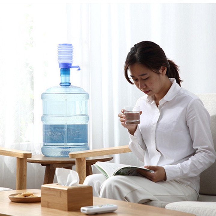Đầu Vòi Lấy Nước Từ Bình Tiện Lợi