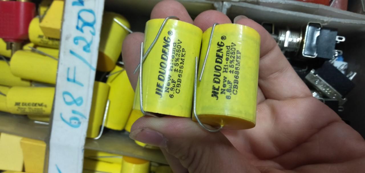 4 Tụ phân tần loa 6.8uf 250v