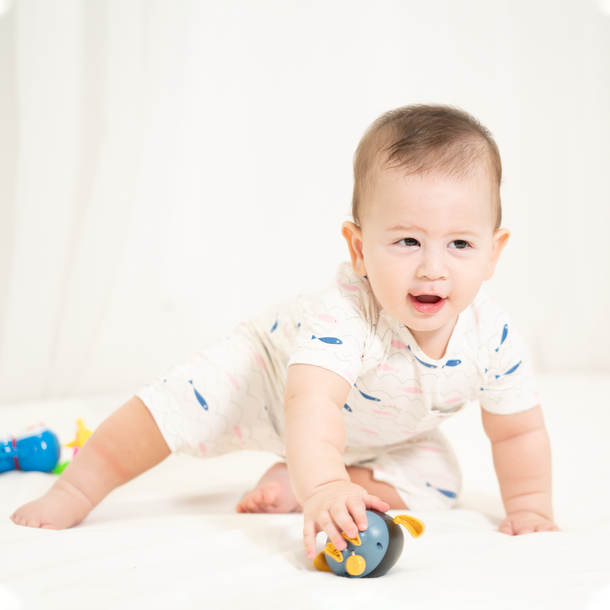 Bodysuit Cộc Cài Lệch Dành Cho Bé Sơ Sinh